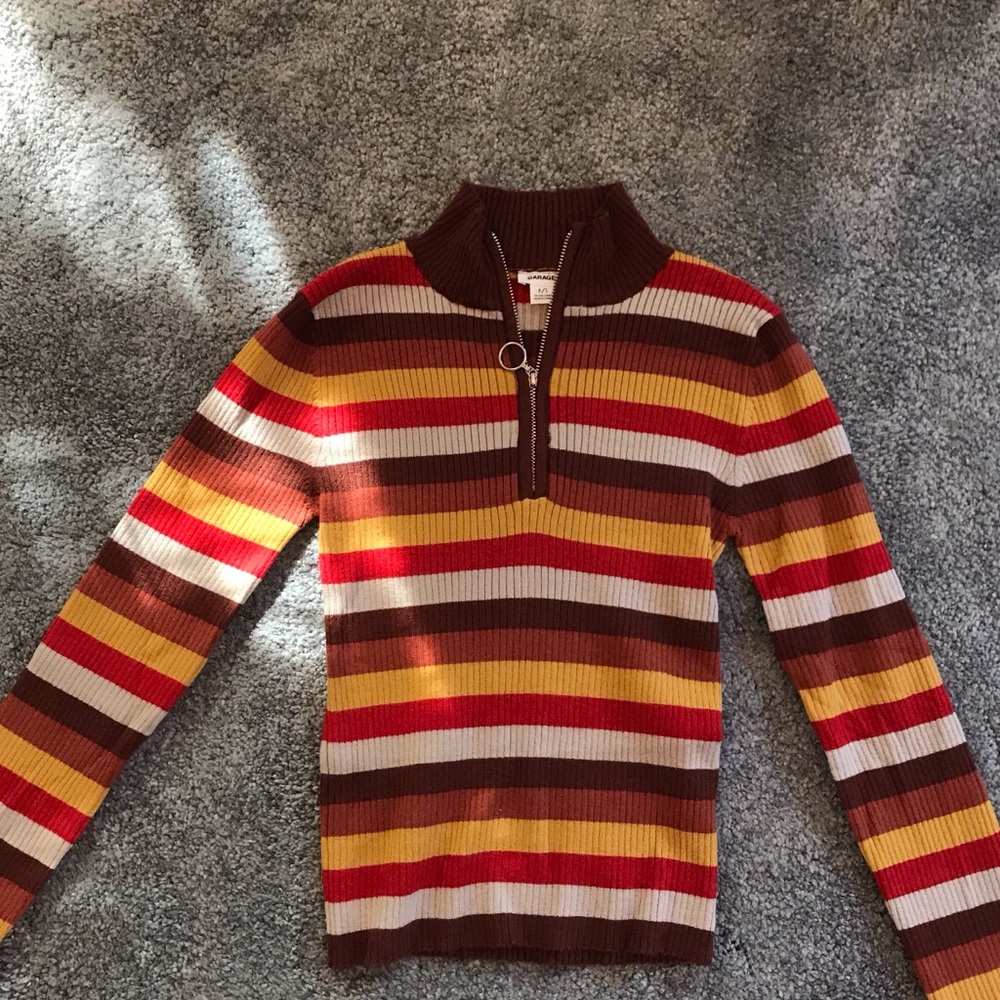 Striped quarter zip up